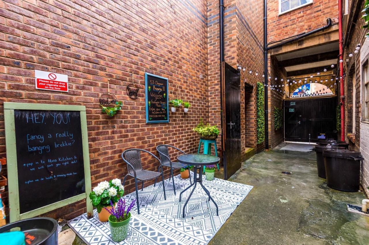 Bright 1-Bed Apartment In Chester By 53 Degrees Property, Ideal For Professionals & Couples, Great Location - Sleeps 4 外观 照片